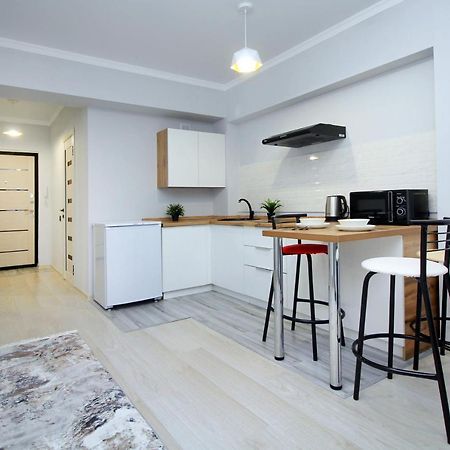 Cozy Studio In The Best Area! 4 알마티 외부 사진